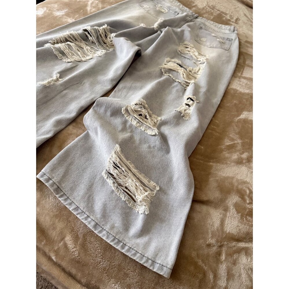 Fashion Nova Light Wash Distressed Denim Jeans Size Large Streetwear Fit - Picture 11 of 11